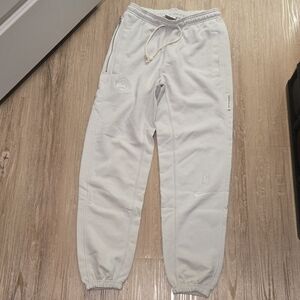 Nike - White Jogger Sweatpants With Atlanta Hawks Logo